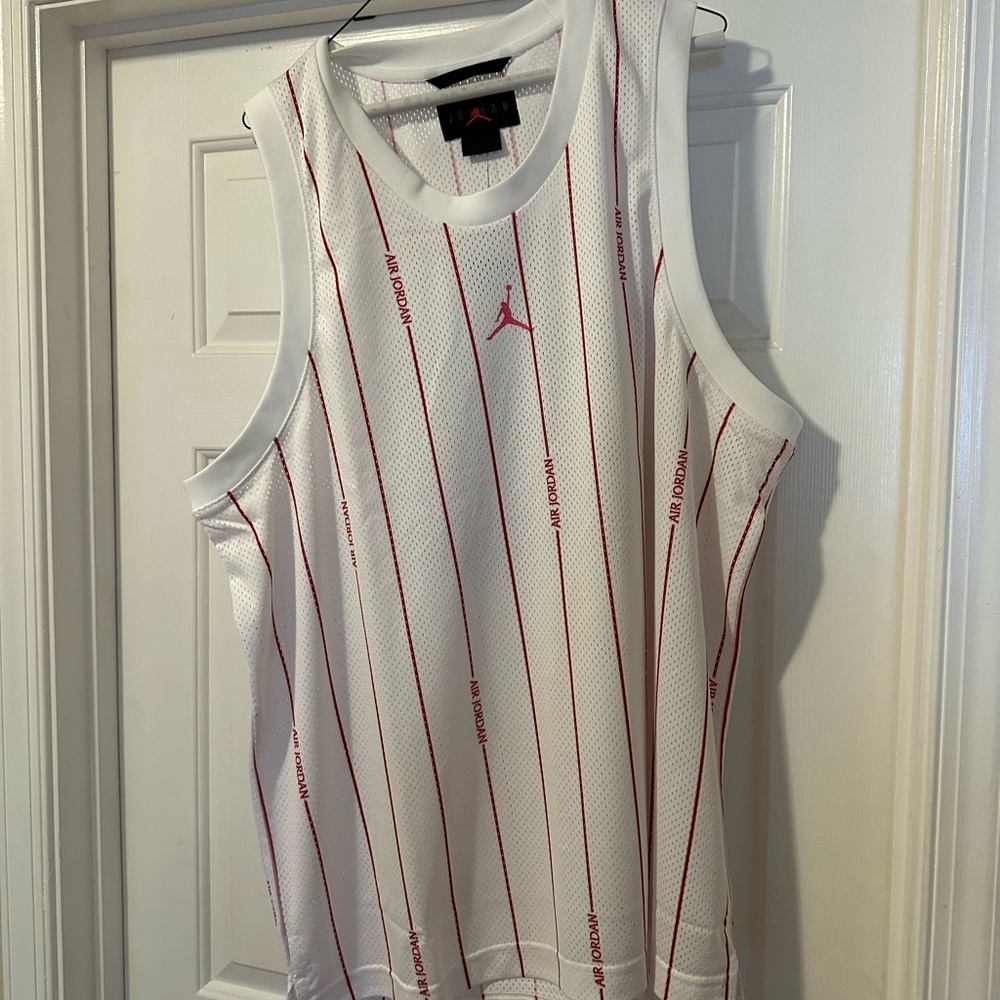 Air Jordon  Xl tank top.  (New)